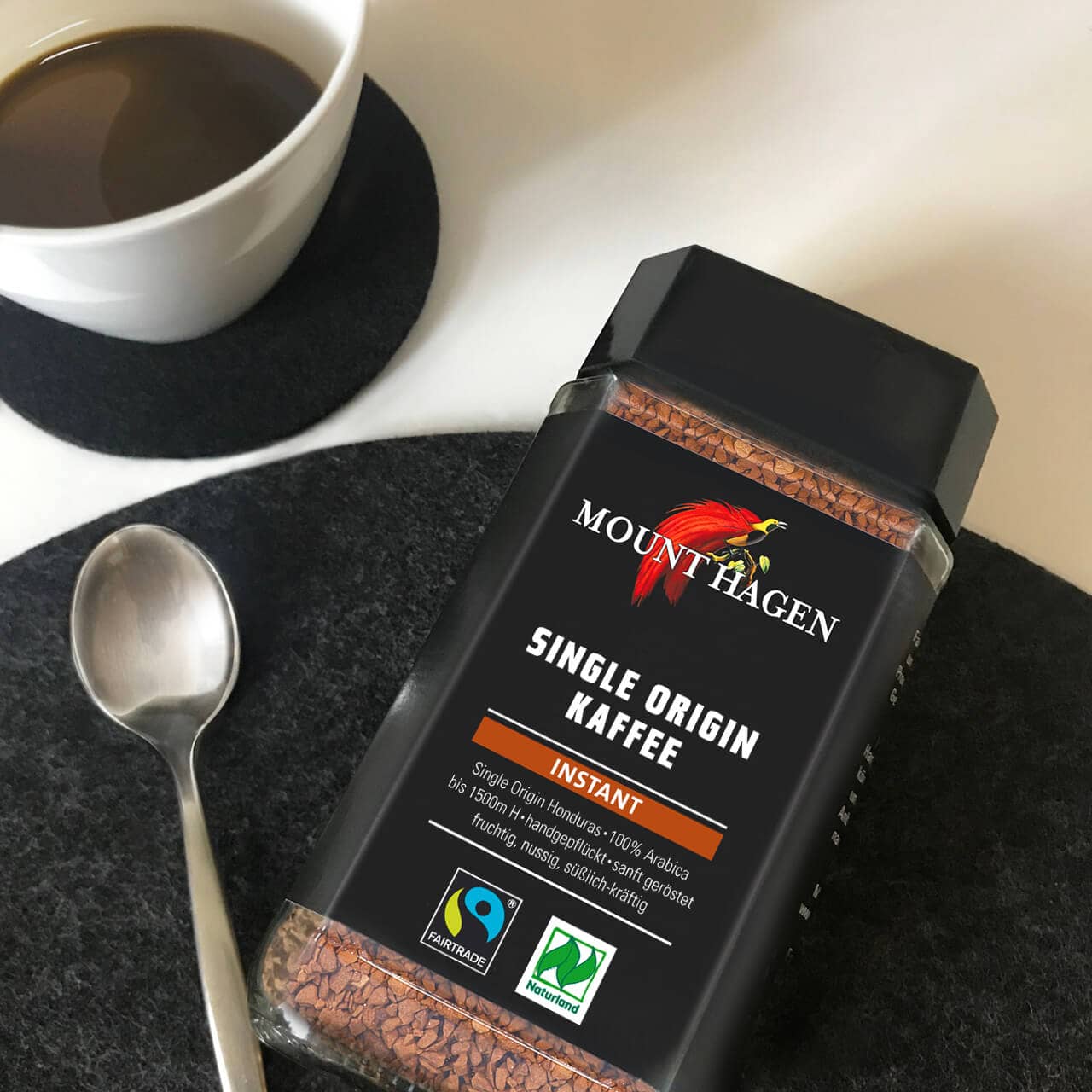 Kräftiger Honduras-Single-Origin-Kaffee. Fruchtig, nussig, süßlich. Der Genießer-Instant im 100g-Glas.